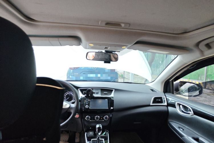 Used Nissan Sylphy 2016 1.6XV CVT Smart Enjoyment Version Headliner