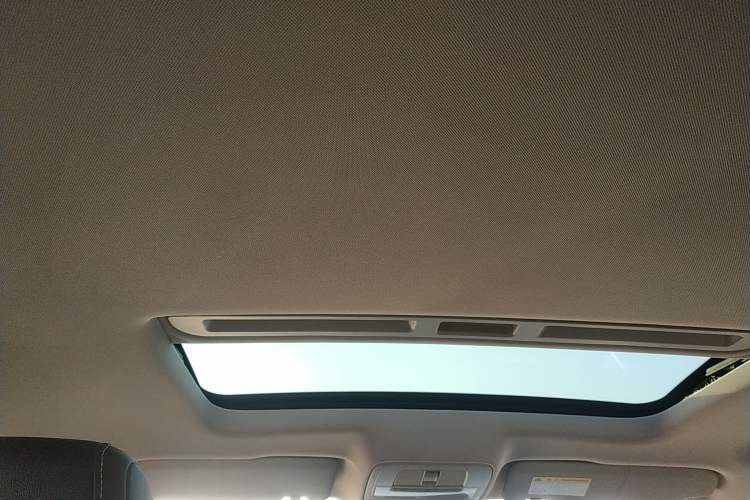 Used MG 6 2017 20T Automatic Luxury Smart Connect Version China V Standard