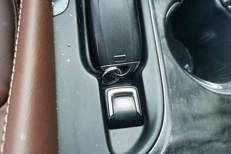 Used Buick Envision 2014 28T Four-Wheel Drive Luxury Model