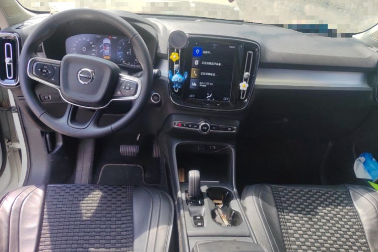 Used Volvo XC40 2020 T3 Smart & Stylish Edition Center Console