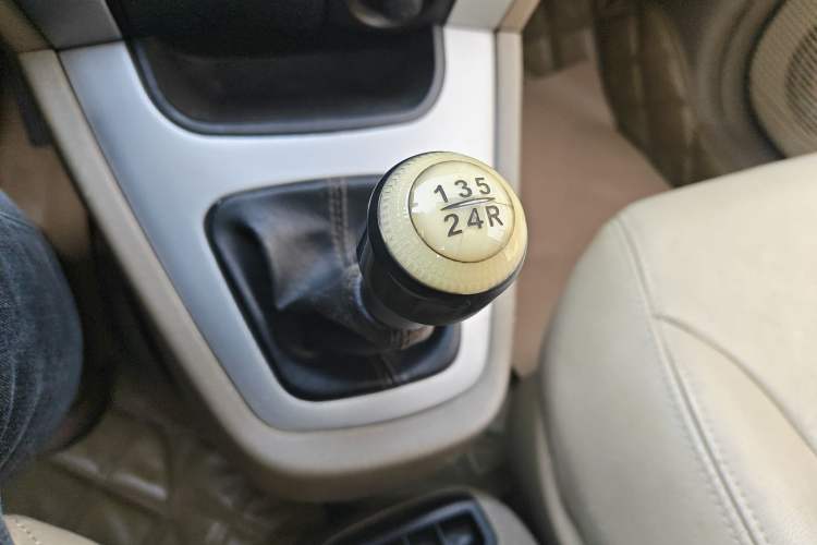 Used Hyundai Tucson 2009 2.0L Manual Two-Wheel Drive Fashion Edition
