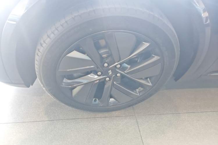 Used Li Auto L9 2022 Max model
