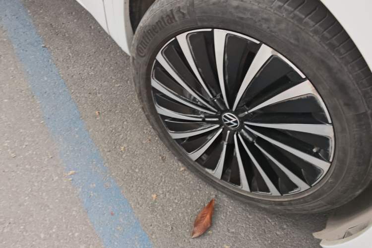 Used Volkswagen Viloran 2020 380TSI Prestige Edition
