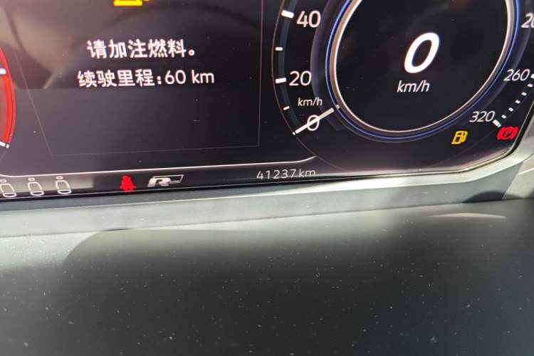 Used Volkswagen Passat 2022 330TSI Starry Elite Edition Odometer Close Up