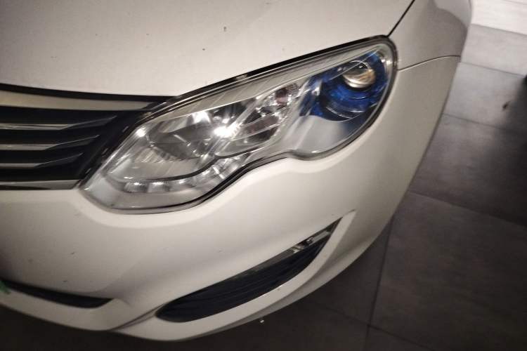 Used Roewe e550 2016 Deluxe Edition Left Front Headlight