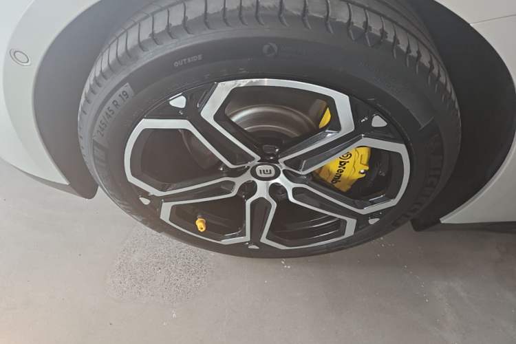 Used Xiaomi Auto SU7 2024 Rear-Drive Long-Range Intelligent Driving Version