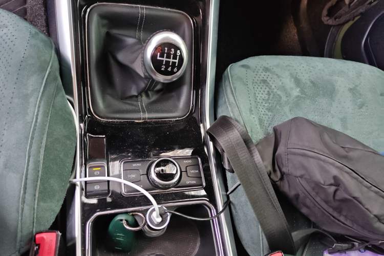 Used BAIC Off-Road BJ40 2018 PLUS 2.0D Manual Four-Wheel Drive Prestige Model China V Emission Standard
