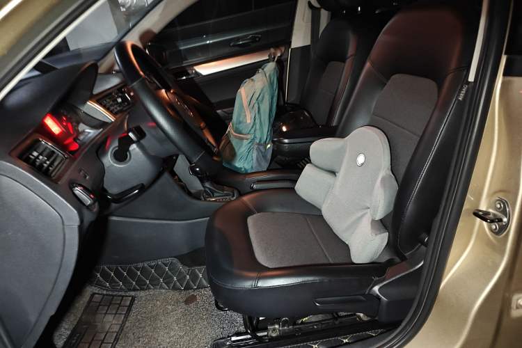 Used Volkswagen Santana 2013 1.6L Automatic Comfort Edition Left Front Seat