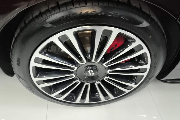 Used Hima AITO M9 2025 Extended-Range Ultra Version 52 kWh 6-Seater