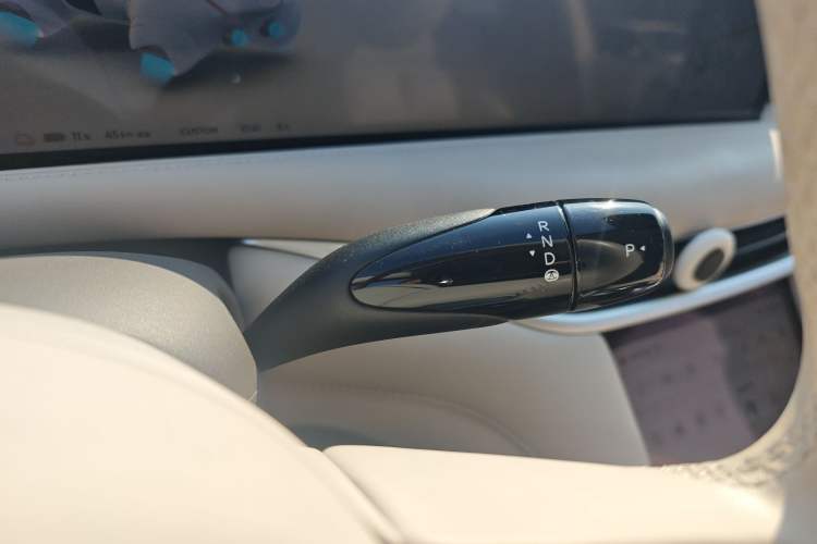 Used IM L6 2024 Max Standard Edition Gear Lever