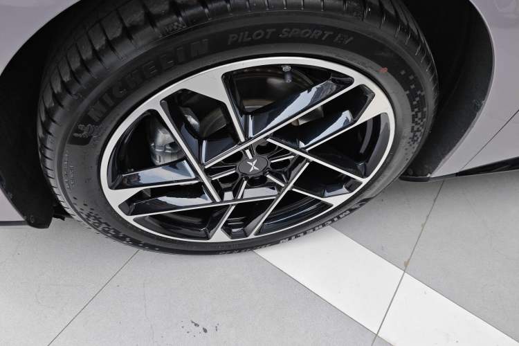 Used XPeng P7+ 2024 Long-Range Max Exterior 4
