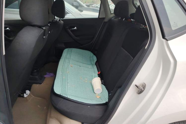 Used Volkswagen Polo 2011 1.4L Automatic ZhiShang Version Left Rear Seat