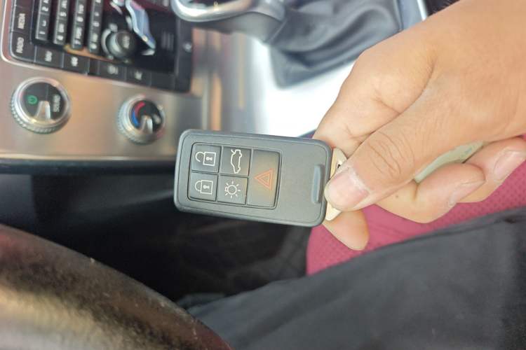 Used Volvo S60 2017 S60L T4 Smart Range Edition
