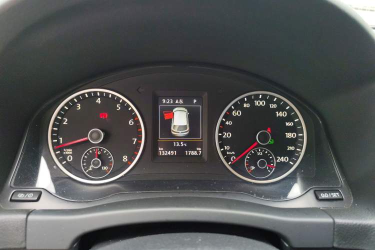 Used Volkswagen Tiguan L 2015 1.8TSI Automatic Two-Wheel Drive Luxury Model