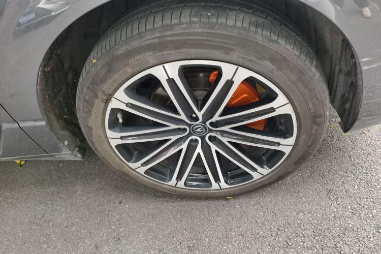 Used CHANGAN UNI-K iDD 2022 Blue Whale iDD 130km 1.5T Prestige Model Right Front Wheel Hub