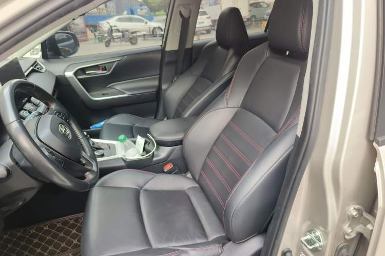 Used Toyota Wildlander New Energy 2021 High-Performance Edition 2.5L Two-Wheel Drive Powerful Version
