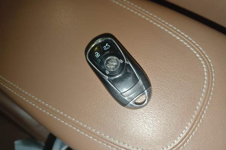 Used Buick Regal 2019 20T Elite Version China VI Standard Vehicle Key