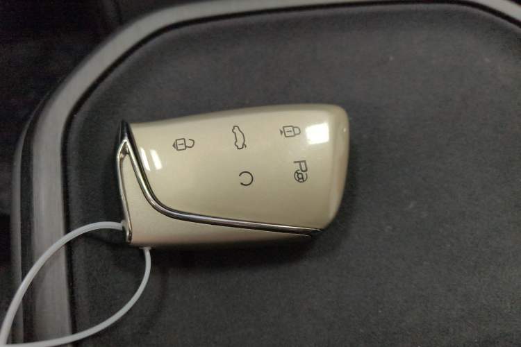 Used HEDMOS 06 2025 Model 520km