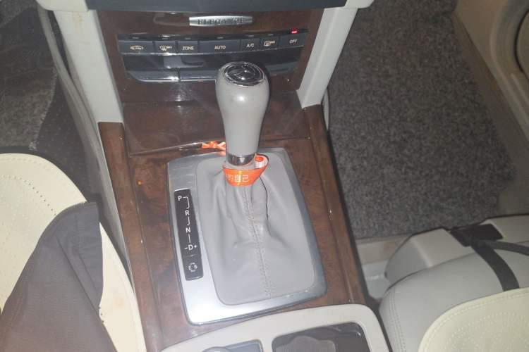 Used Mercedes-Benz E-Class 2010 E 260 L CGI Elegant Model