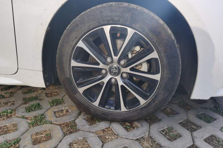 Used Toyota Levin 2023 Smart Electric Hybrid Dual-Engine 1.8L Leading Edition