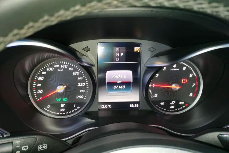 Used Mercedes-Benz GLC 2017 GLC 260 4MATIC Luxury Model
