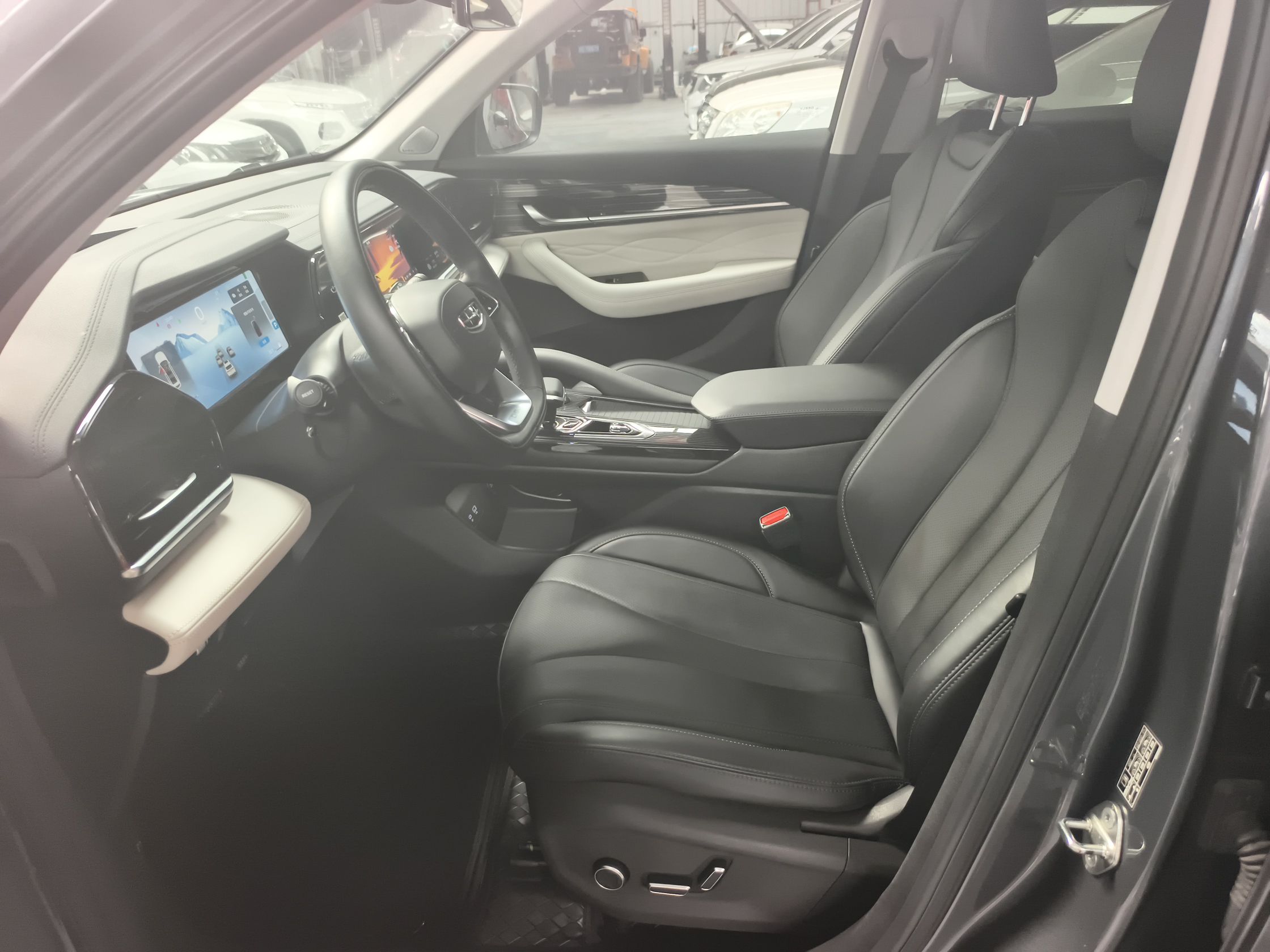 Переднее сиденье в автомобиле