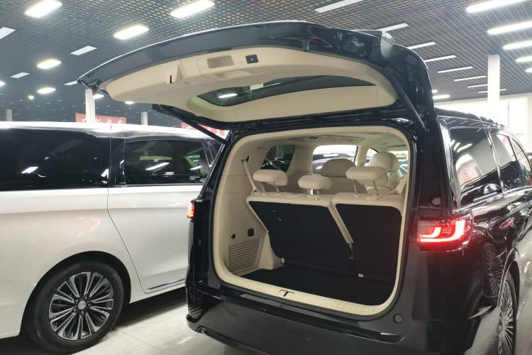 Used VOYAH Dream 2025 PHEV Four-Wheel-Drive Flagship Kunpeng Edition