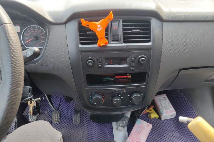 Used Wuling Rongguang S 2023 1.5L Basic Enclosed-Window Vehicle 2 Seats