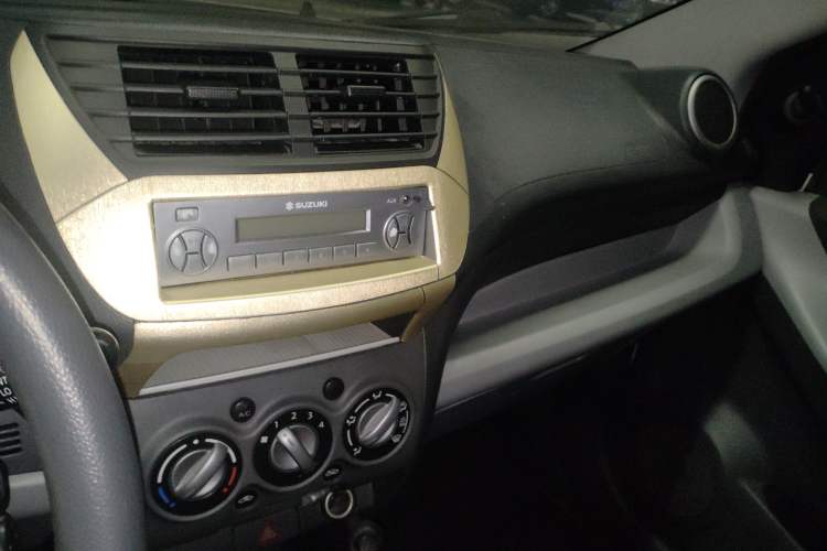 Used Suzuki Alto 2013 1.0L Manual Comfort Version Audio And AC Panel