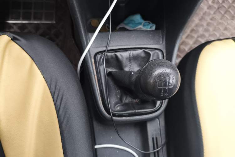 Used Volkswagen Jetta 2015 Value Edition 1.6L Manual Fashionable Style