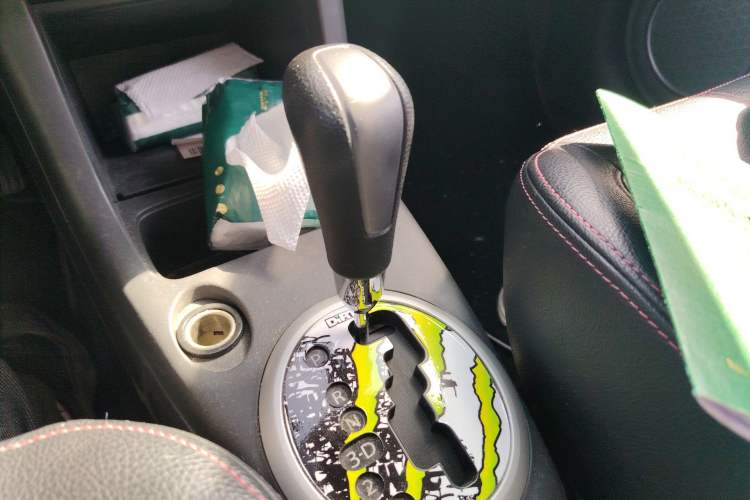 Used Suzuki Swift 2013 1.5L Automatic Standard Edition Gear Lever