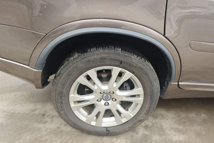 Used Volvo XC Classic 2014 T5 Luxury Edition
