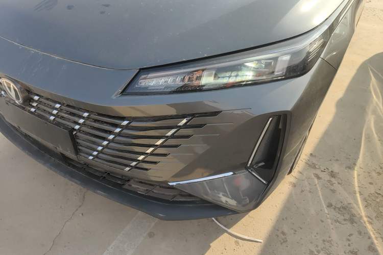 Used CHANGAN Eado 2025 Blue Whale 1.5T 500Bar Prestige Model
