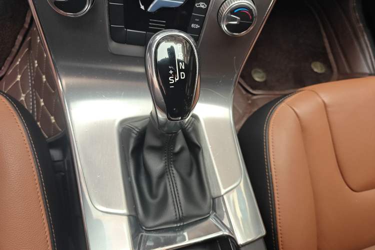 Used Volvo S60 2019 S60L Facelift T5 Intelligent Advanced Edition
