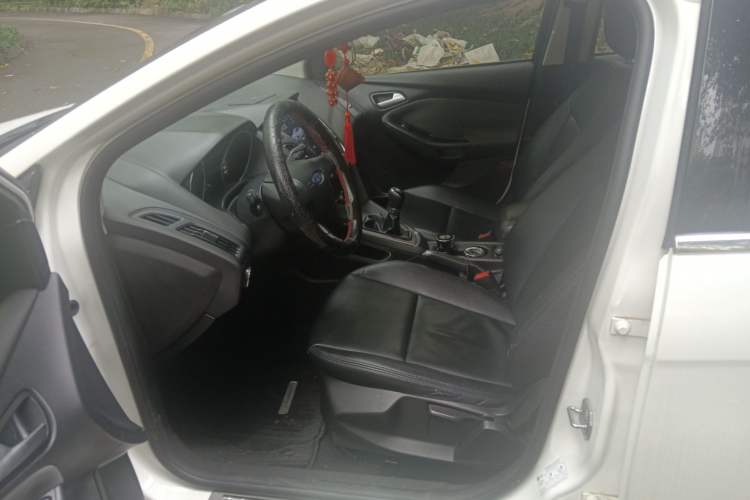 Used Ford Focus 2015 Hatchback 1.6L Manual Comfort Edition