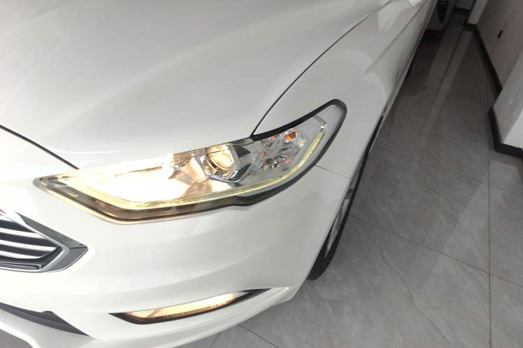 Used Ford Mondeo 2017 EcoBoost 180 Stylish Model
