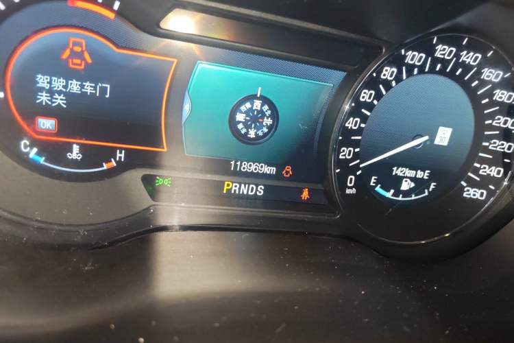 Used Lincoln MKC 2014 2.0T Four-Wheel Drive Luxury Edition Odometer Close Up