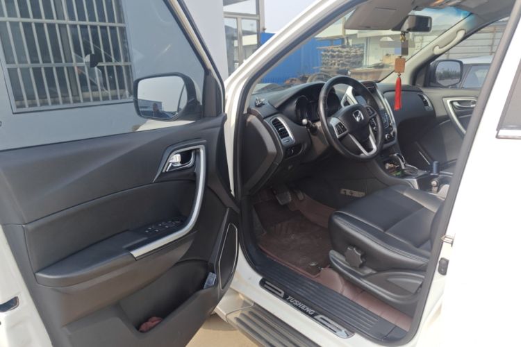 Used JMC Yusheng S350 2013 2.4T Automatic 2WD Diesel Luxury 7-Seater Driver Seat