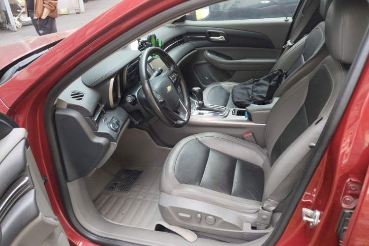 Used Chevrolet Malibu 2014 2.0L Automatic Luxury Edition Left Front Seat