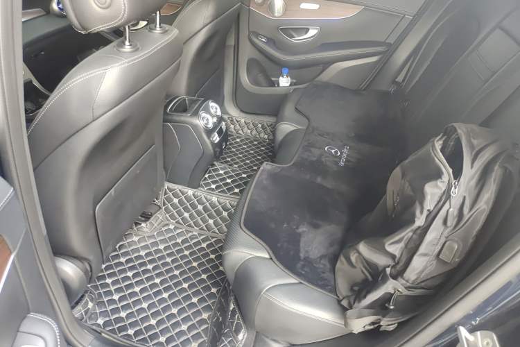 Used Mercedes-Benz GLC 2021 GLC 300 L 4MATIC Dynamic Model Left Rear Seat