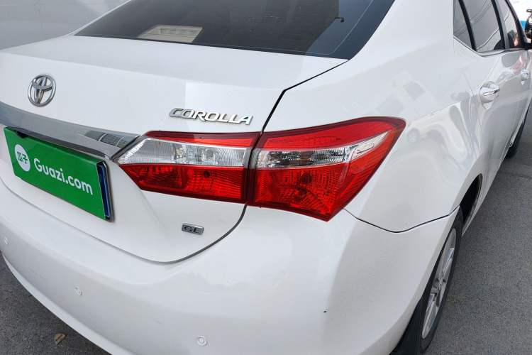 Used Toyota Corolla 2014 1.6L CVT GL Right Rear Taillight
