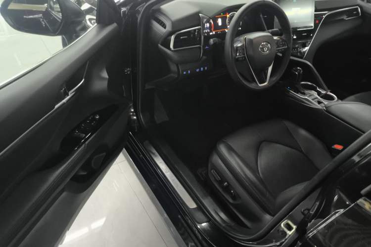 Used Toyota Camry 2021 2.5G Luxury Edition