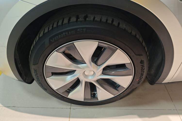 Used Tesla Model Y 2022 Revised Version Long-Range All-Wheel Drive
