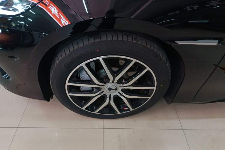 Used Denza Z9 2024 1100 km Four-Wheel Drive Max Version