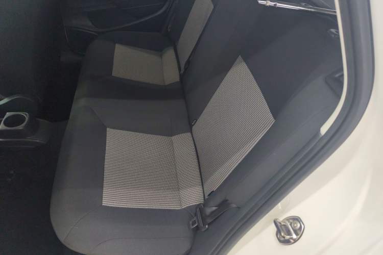 Used Volkswagen Polo 2014 1.4L Manual Fashion Edition