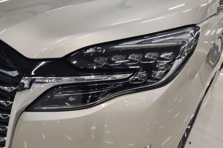 Used Buick GL8 2023 ES Lu Zun Deluxe Model
