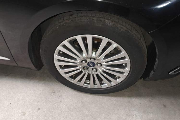 Used Ford Taurus 2015 EcoBoost 245 Luxury Model