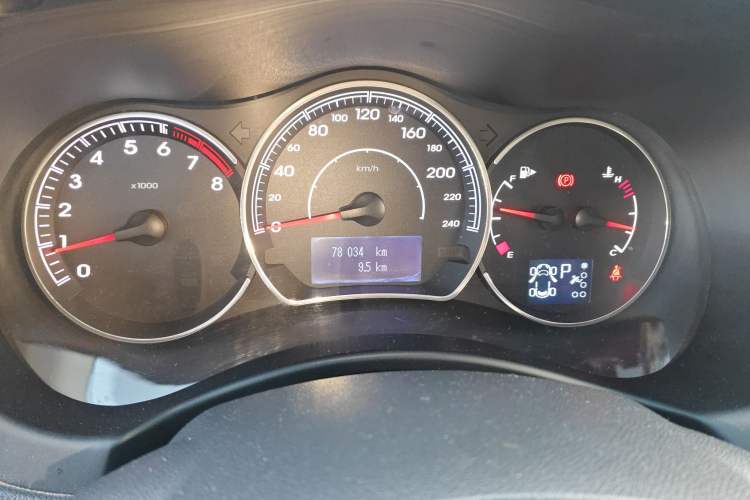 Used Renault Koleos 2014 Revised Version 2.0L Two-Wheel Drive Fashion Edition
