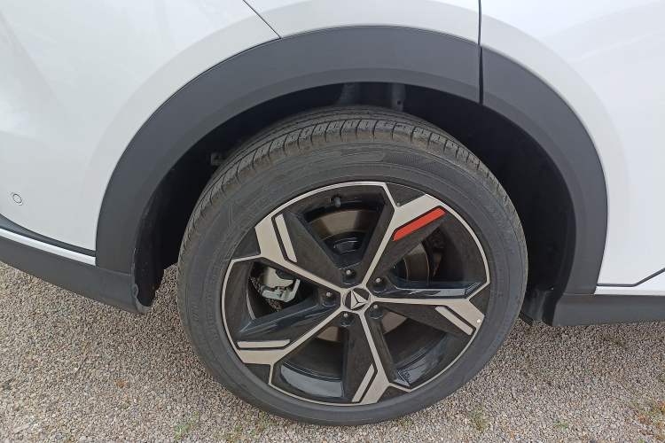 Used Deepal S07 2026 230Ultra with Huawei Qiankun ADS SE Edition Right Rear Wheel Hub