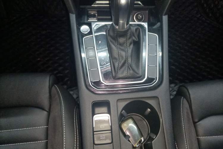 Used Volkswagen Magotan 2020 330TSI DSG Leading Model Gear Lever